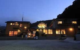 海辺の食べる小宿 伝平 ゲストハウス 2*